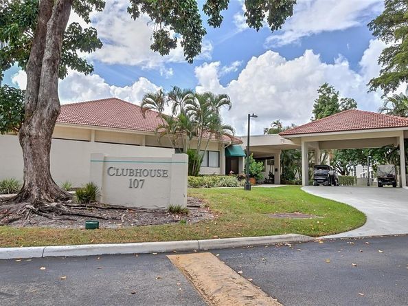 105 Lake Emerald Dr 711, Oakland Park FL 33309