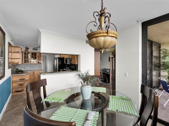 105 Lake Emerald Dr 711, Oakland Park FL 33309