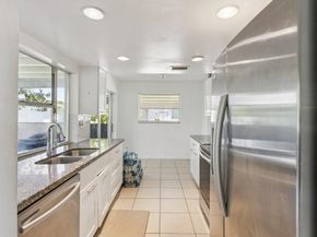 6708 NW 57th Dr, Tamarac FL 33321