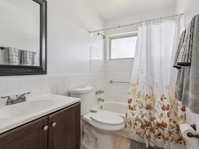 6708 NW 57th Dr, Tamarac FL 33321