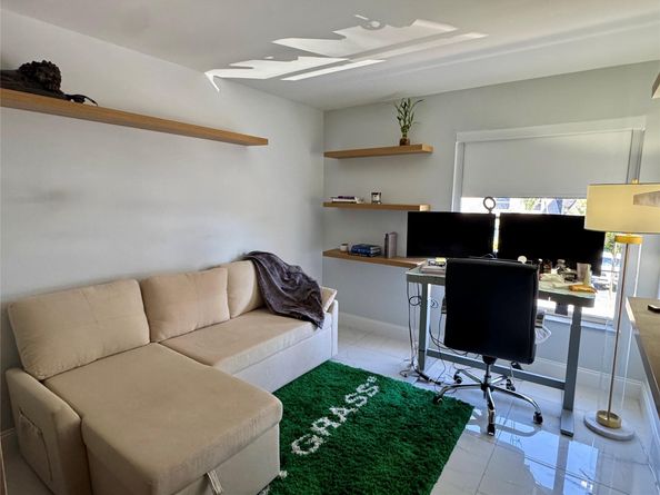 2222 NE 7th St 12, Hallandale Beach FL 33009