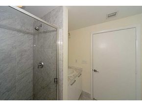 253 NE 2nd Street 2710, Miami FL 33132