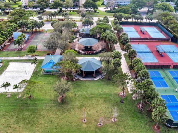 3100 N Palm Aire Dr 803, Pompano Beach FL 33069