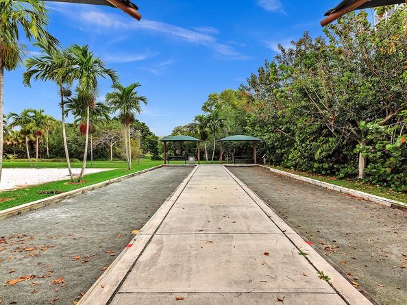 3100 N Palm Aire Dr 803, Pompano Beach FL 33069