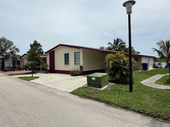 5448 NW 204 street, Miami Gardens FL 33055