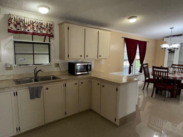 5448 NW 204 street, Miami Gardens FL 33055