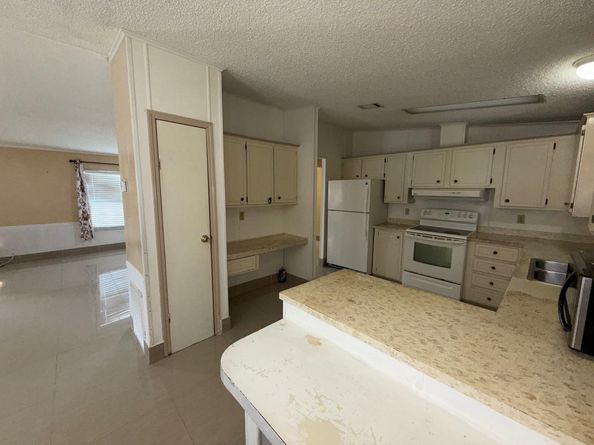 5448 NW 204 street, Miami Gardens FL 33055