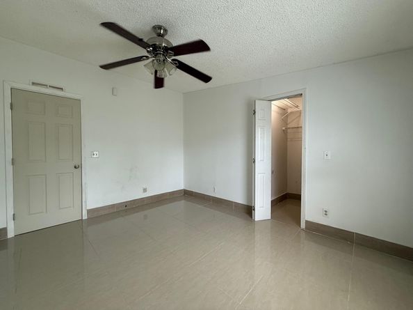5448 NW 204 street, Miami Gardens FL 33055