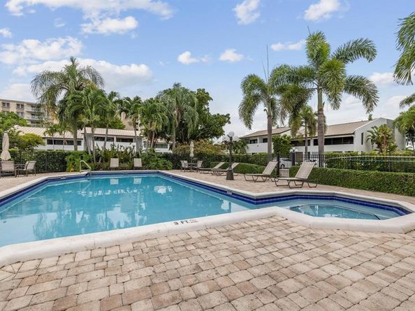 3900 NE 18th Ave 36H, Oakland Park FL 33334