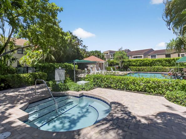 6670 Villa Sonrisa Drive 221, Boca Raton FL 33433