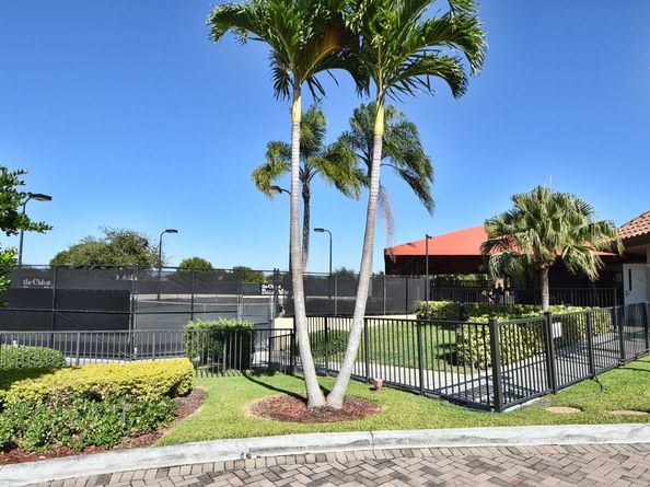 6670 Villa Sonrisa Drive 221, Boca Raton FL 33433