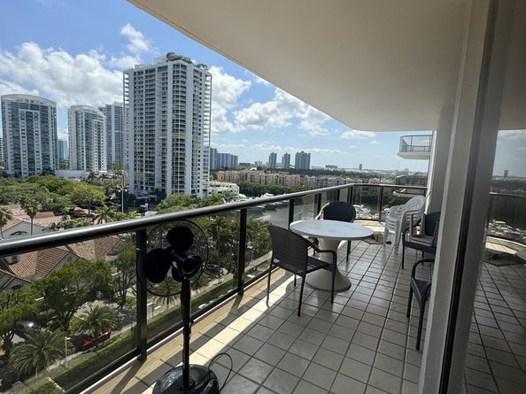 19667 Turnberry Way 10c, Aventura FL 33180