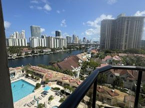 19667 Turnberry Way 10c, Aventura FL 33180