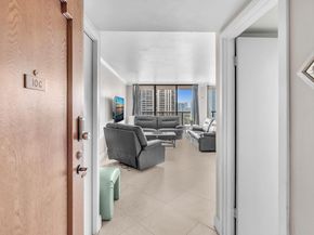 19667 Turnberry Way 10c, Aventura FL 33180