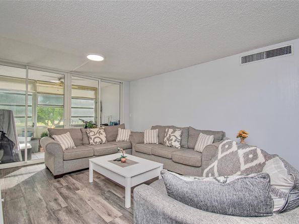 9410 Tangerine Pl 207, Davie FL 33324