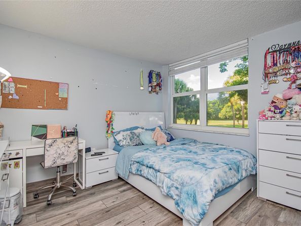 9410 Tangerine Pl 207, Davie FL 33324
