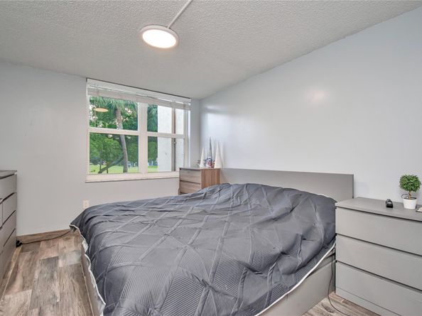 9410 Tangerine Pl 207, Davie FL 33324