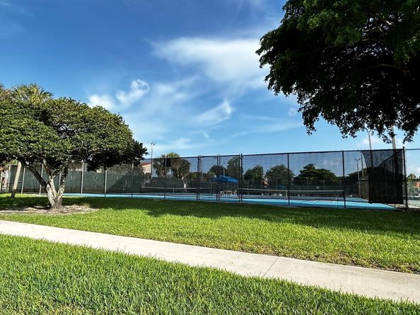 1102 Republic Court, Deerfield Beach FL 33442