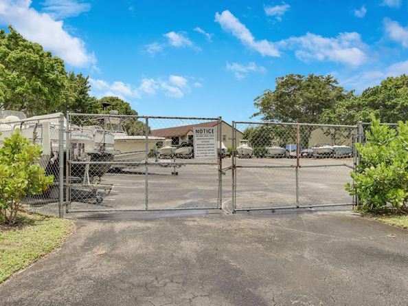 1102 Republic Court, Deerfield Beach FL 33442