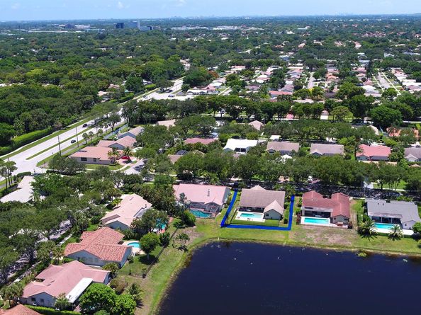 2541 NW 39th Street, Boca Raton FL 33434
