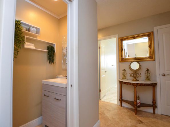 2541 NW 39th Street, Boca Raton FL 33434