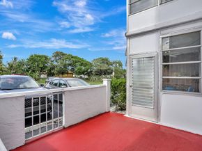 4000 NW 44th Avenue 113, Lauderdale Lakes FL 33319