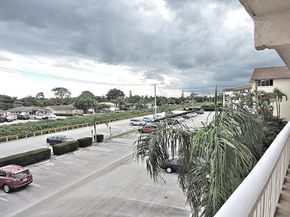 300 Village Green Circle S 220, Palm Springs FL 33461