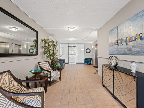 401 Lake Shore Drive 504, Lake Park FL 33403