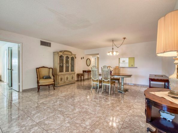 4281 NW 41st Street 320, Lauderdale Lakes FL 33319