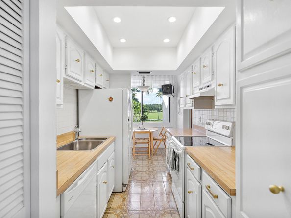 3706 Bridgewood Drive 3706, Boca Raton FL 33434