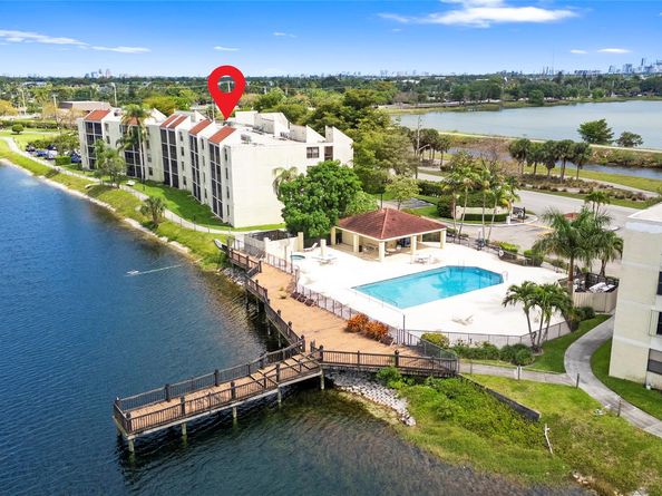 111 Lake Emerald Drive 106, Oakland Park FL 33309