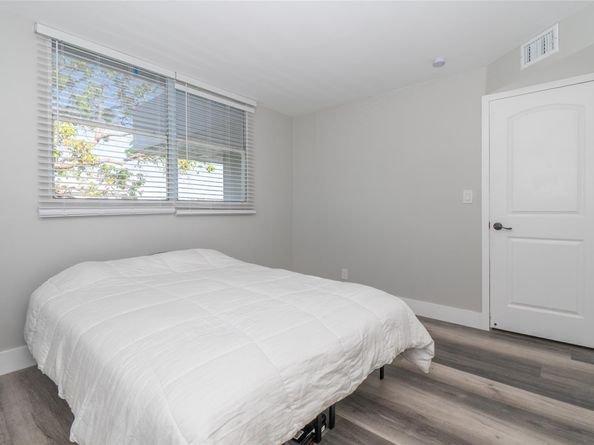 119 Royal Park Dr 4H, Oakland Park FL 33309