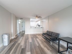 119 Royal Park Dr 4H, Oakland Park FL 33309