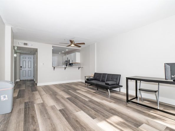 119 Royal Park Dr 4H, Oakland Park FL 33309