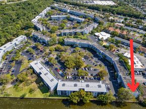 119 Royal Park Dr 4H, Oakland Park FL 33309