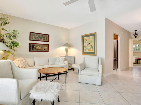 3215 SE 10th Street 102, Pompano Beach FL 33062