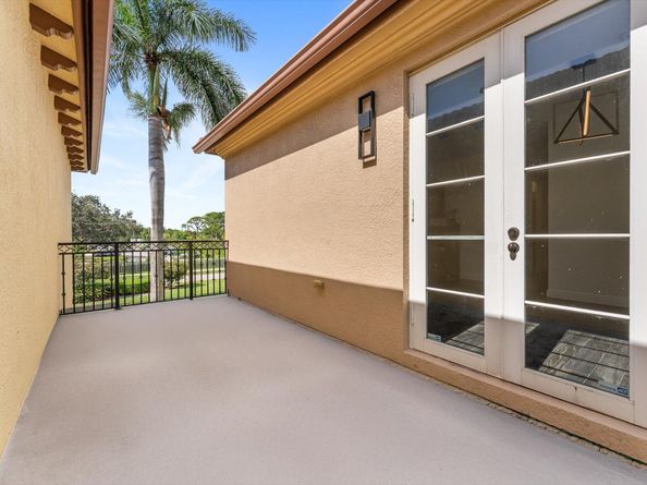 106 Via Floresta Drive, Boca Raton FL 33487