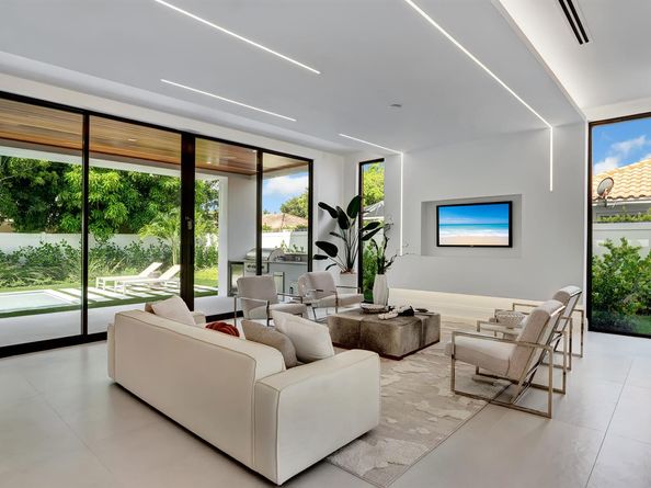 812 Malaga Drive, Boca Raton FL 33432