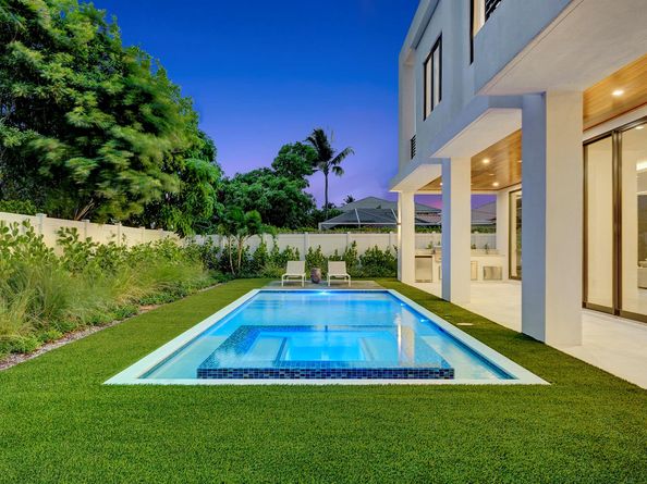 812 Malaga Drive, Boca Raton FL 33432
