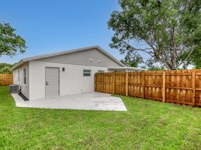 414 W Mango Street, Lantana FL 33462