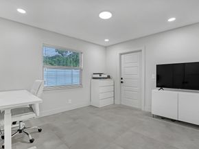 414 W Mango Street, Lantana FL 33462