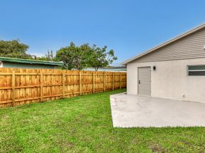 414 W Mango Street, Lantana FL 33462
