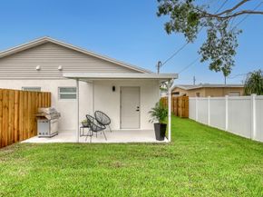 414 W Mango Street, Lantana FL 33462