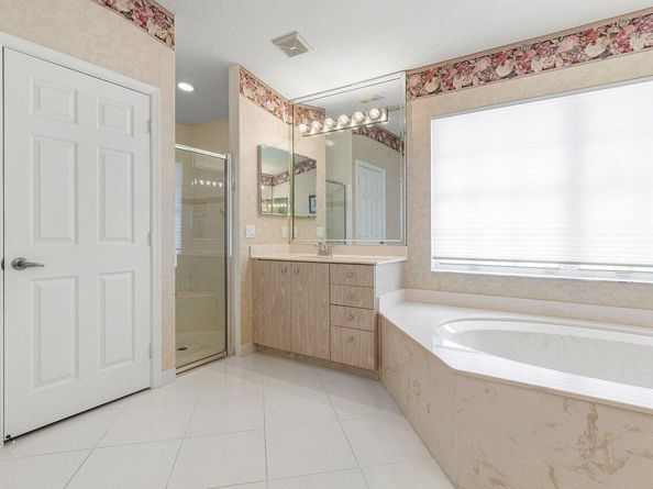 7146 Falls Road E, Boynton Beach FL 33437