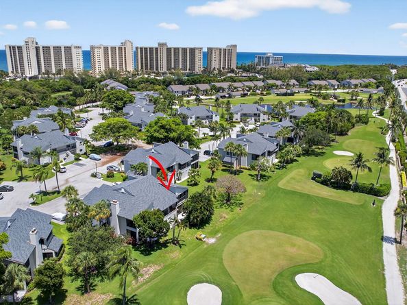 704 Clubhouse Circle, Jupiter FL 33477