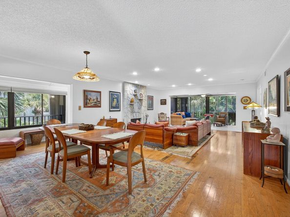 704 Clubhouse Circle, Jupiter FL 33477