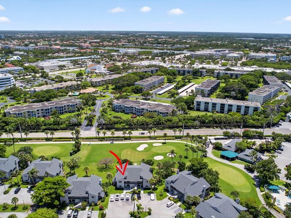 704 Clubhouse Circle, Jupiter FL 33477