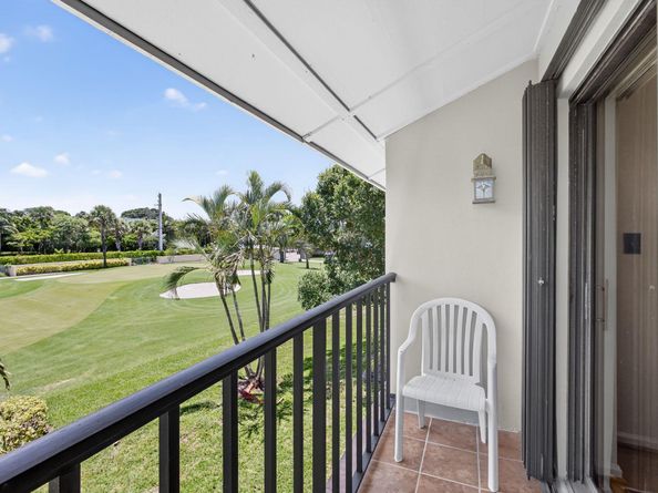 704 Clubhouse Circle, Jupiter FL 33477