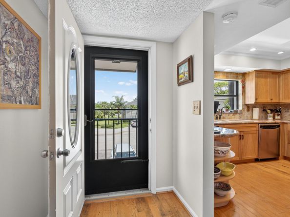 704 Clubhouse Circle, Jupiter FL 33477