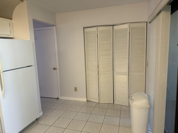 621 NW 105th Way, Pembroke Pines FL 33026